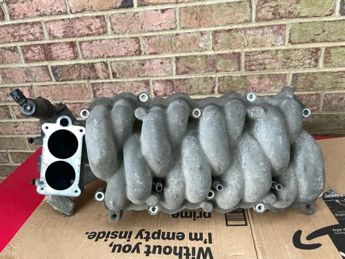 1995-1998 Lincoln Continental Upper Used Intake Manifold F8OE9425AF