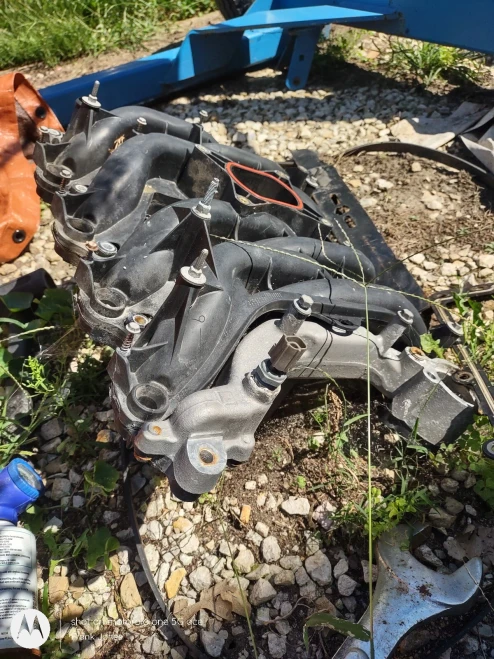 2001-2011 Lincoln / Ford / Mercury Town Car / Crown Victoria / Grand Marquis 4.6L Used Intake Manifold