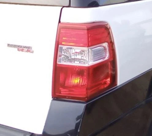 07-17 Ford Expedition RH Passenger Tail Light Lamp OEM OEM used OEM tail light assembly