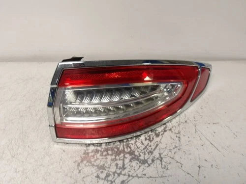 2013-2016 Ford Fusion Passenger RH Tail Light Lamp OEM used OEM tail light assembly