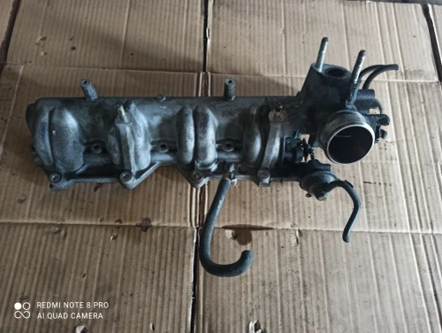 Mazda MPV / 2 2.0L Used Intake Manifold
