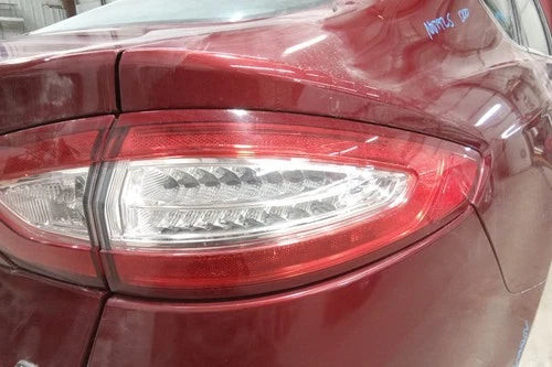 13 14 15 16 Ford Fusion SE Passenger RH Quarter Mounted LED Tail Light Lamp OEM used OEM tail light assembly