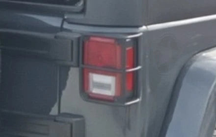 07-18 Jeep Wrangler Right Passenger Quarter Mounted Tail Light Lamp OEM OEM used OEM tail light assembly