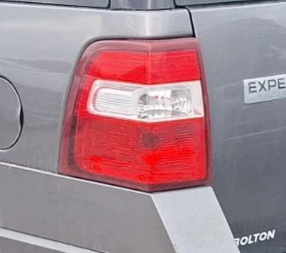 2007-2017 Ford Expedition Driver LH Tail Light Lamp OEM OEM used OEM tail light assembly