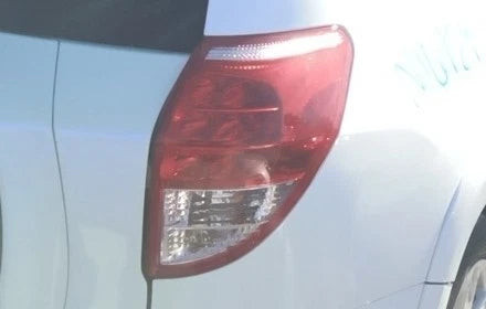 06-08 Toyota Rav4 Right Passenger Quarter Mounted Tail Light Lamp OEM OEM used OEM tail light assembly