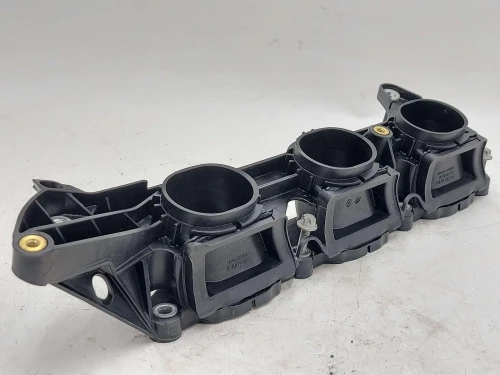 Mercedes-Benz C-Class / C350 3.5L Lower Right Used Intake Manifold A2761401244