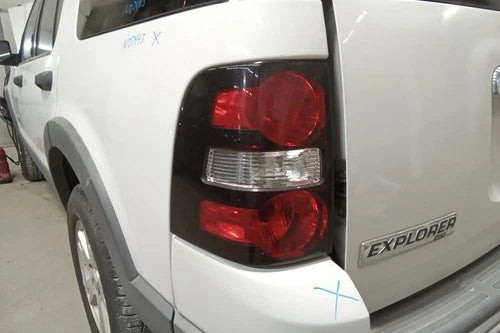 2006 Ford Explorer Driver LH Quarter Mounted Tail Light Lamp OEM used OEM tail light assembly