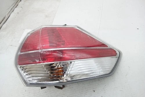 2015 Nissan Rogue Passenger RH Tail Lamp Quarter Panel Mounted OEM used OEM tail light assembly