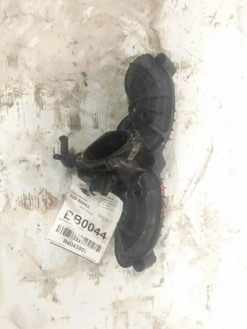 Mercedes-Benz CLA Used Intake Manifold 1330900800
