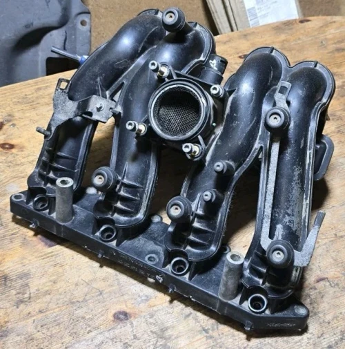 Mercedes-Benz CLK / SLK / R170 2.0L / 2.3L Used Intake Manifold A1111412001
