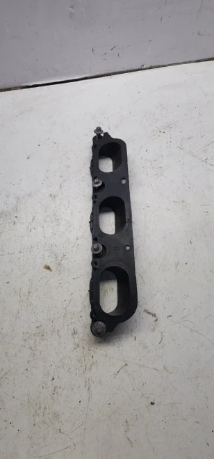 Mercedes-Benz GLS450 / S500 / S400 / S560 3.0L Right Used OEM Intake Manifold