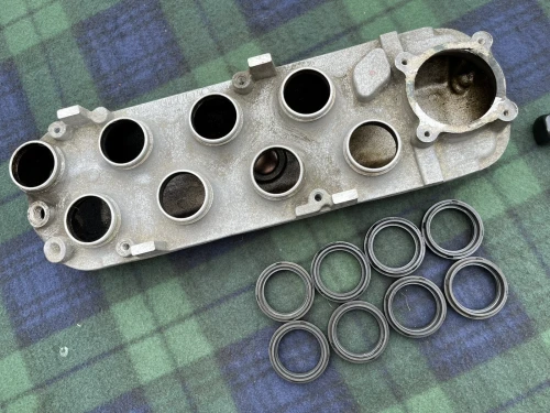 Mercedes-Benz R107 Lower Used Intake Manifold