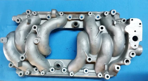 Mercedes-Benz W108 / W109 / W111 Used Intake Manifold 1161412501
