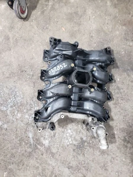 2002 Mercury Mountaineer 4.6L Used Intake Manifold