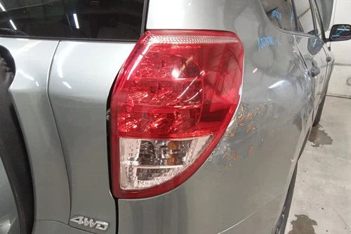 2006 2007 2008 Toyota Rav4 Passenger RH Tail Light Lamp OEM used OEM tail light assembly
