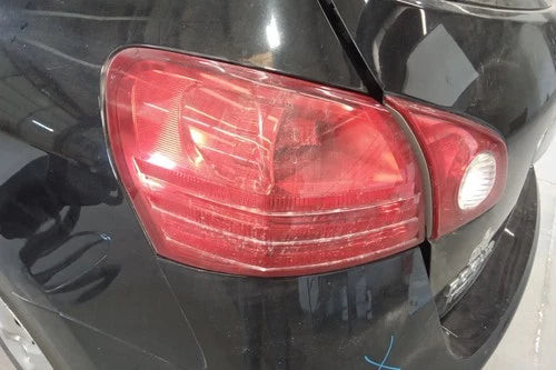 2014-2015 Nissan Rogue Driver LH Quarter Mounted Tail Light Lamp OEM used OEM tail light assembly