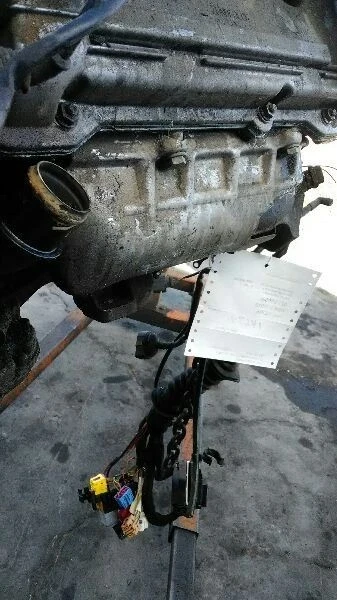 1997-1998 Audi A4 2.8L Left Used Exhaust Manifold