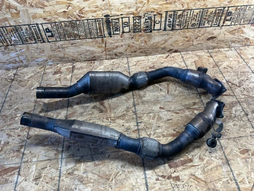 2003-2004 Audi RS6 4.2L Header Used OEM Exhaust Manifold