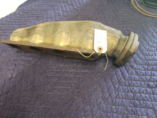 2004-2008 Audi A8 / Quattro Right Used OEM Exhaust Manifold 077253034