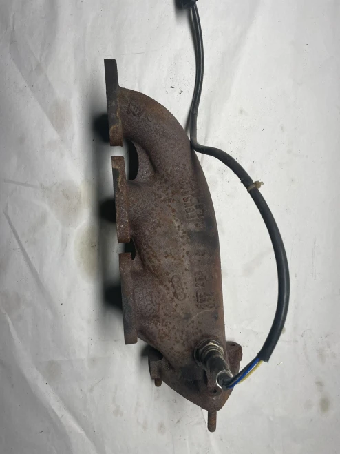 2005-2011 Audi A6 3.2L Right Used Exhaust Manifold 06E253034