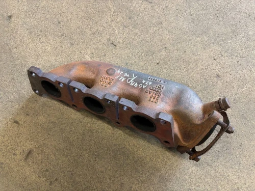 Audi / Volkswagen A4 / A6 / Passat 2.4L / 2.8L Right Used Exhaust Manifold 078253034AG