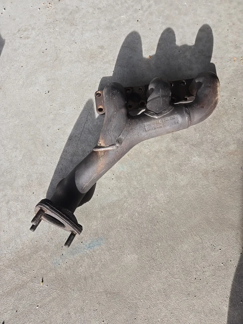 1996-1999 BMW E36 / E39 M52 Used OEM Exhaust Manifold 1744251