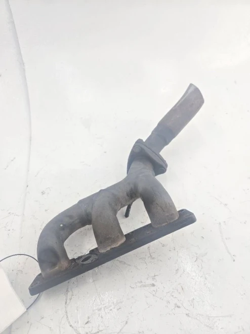 1998-2000 BMW 528i Rear Used OEM Exhaust Manifold 11621744251