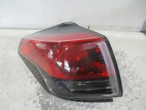 2016-2018 Toyota Rav4 Driver LH Tail Light Lamp OEM used OEM tail light assembly