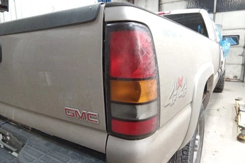 2005 GMC Sierra 2500 Passenger RH Tail Light Lamp OEM used OEM tail light assembly
