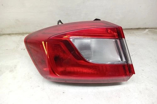 18 2018 Chevrolet Cruze Driver LH Tail Light Lamp OEM used OEM tail light assembly