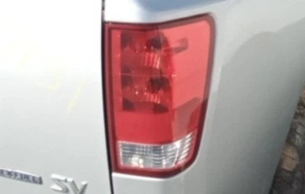 04-15 Nissan Titan Rear Right Passenger Tail Light Lamp OEM OEM used OEM tail light assembly