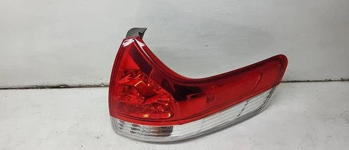 13 2013 Toyota Sienna Passenger RH Taiol Light Lamp OEM used OEM used auto part