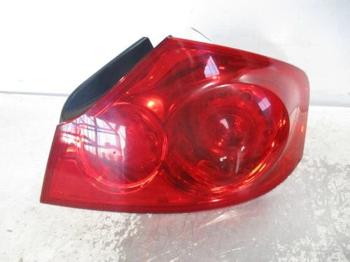 2007 Infiniti G35 Passenger RH Tail Light Lamp OEM used OEM tail light assembly