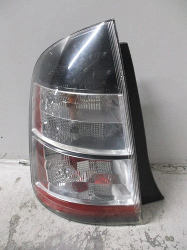 2004-2005 Toyota Prius Driver LH Tail Light Lamp OEM used OEM tail light assembly