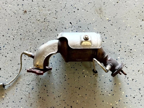 2019-2021 Buick Enclave 3.6L Left Used OEM Exhaust Manifold