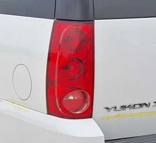 2007-2011 GMC Yukon XL 1500 Driver LH Tail Light Lamp OEM OEM used OEM tail light assembly