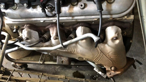 2002-2014 Cadillac Escalade 6.0L Left Used OEM Exhaust Manifold