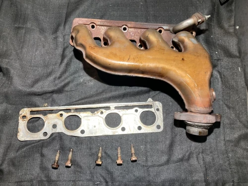 2003-2010 Cadillac DTS / DeVille 4.8L Front Used Exhaust Manifold