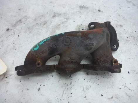 2004-2008 Cadillac SRX Right Used OEM Exhaust Manifold