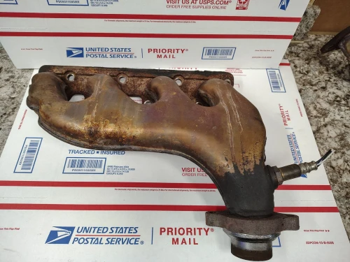 2004-2011 Cadillac / Pontiac Seville / DeVille / DTS / Bonneville 4.6L Left Used Exhaust Manifold 12578360