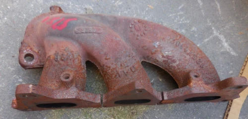 2004-2011 Cadillac STS / CTS / SRX 3.6L Left Used OEM Exhaust Manifold 12571102