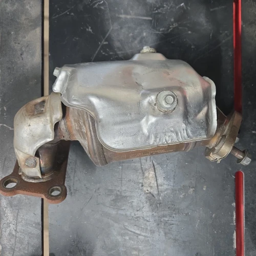 2017-2024 Cadillac XT5 / XT6 3.6L Used OEM Exhaust Manifold 12717300