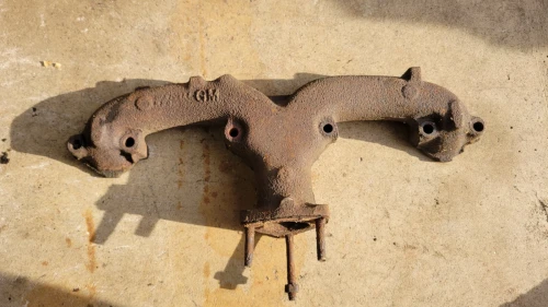 1969-1970 Chevrolet Camaro / Chevelle / Nova 327 engine 350 engine Used OEM Exhaust Manifold