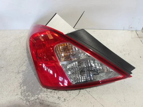 2014-2016 Nissan Versa Driver LH Tail Light Lamp OEM used OEM tail light assembly