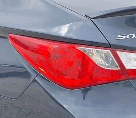 2014 Hyundai Sonata Quarter Mount Driver LH Tail Light Lamp OEM OEM used OEM tail light assembly