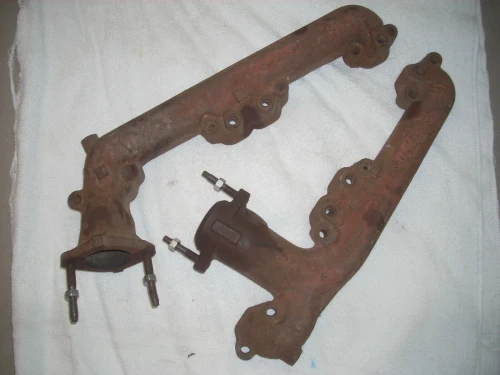1979-1986 Chevrolet Camaro / Blazer / Suburban Used Exhaust Manifold