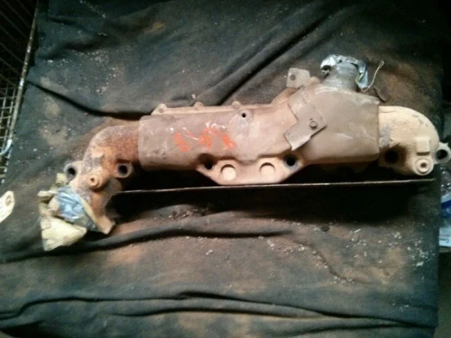 1981-1986 Chevrolet Caprice 5.7L Right 350 engine Used Exhaust Manifold