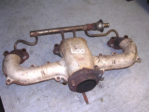 1984-1985 Chevrolet Corvette Right Used OEM Exhaust Manifold 10046140