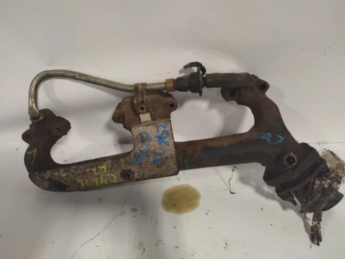 1989 Chevrolet 1500 Pickup 5.7L Left 350 engine Used Exhaust Manifold