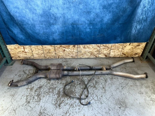 1997-2004 Chevrolet Corvette 5.7L Used OEM Exhaust Manifold